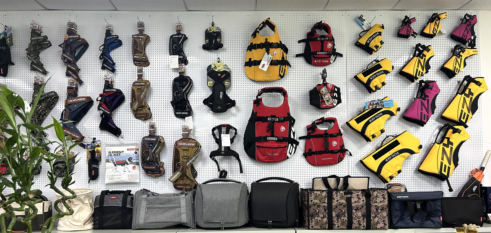 High-quality outdoor pet supplies
