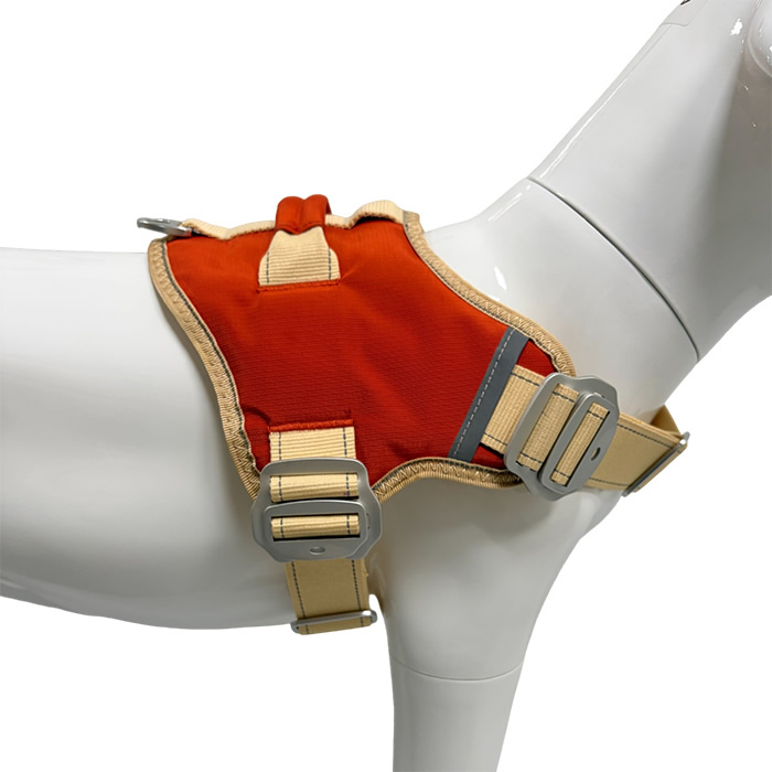 Two tone aluminum alloy saddle chest back