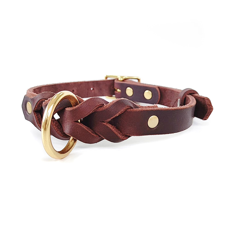 Woven flower copper buckle cowhide collar