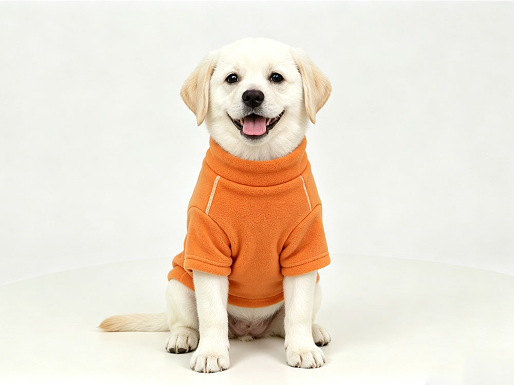 Pet dog and cat clothing - Long-sleeved base layer shirts suitable for wearing under outerwear, also for traction.