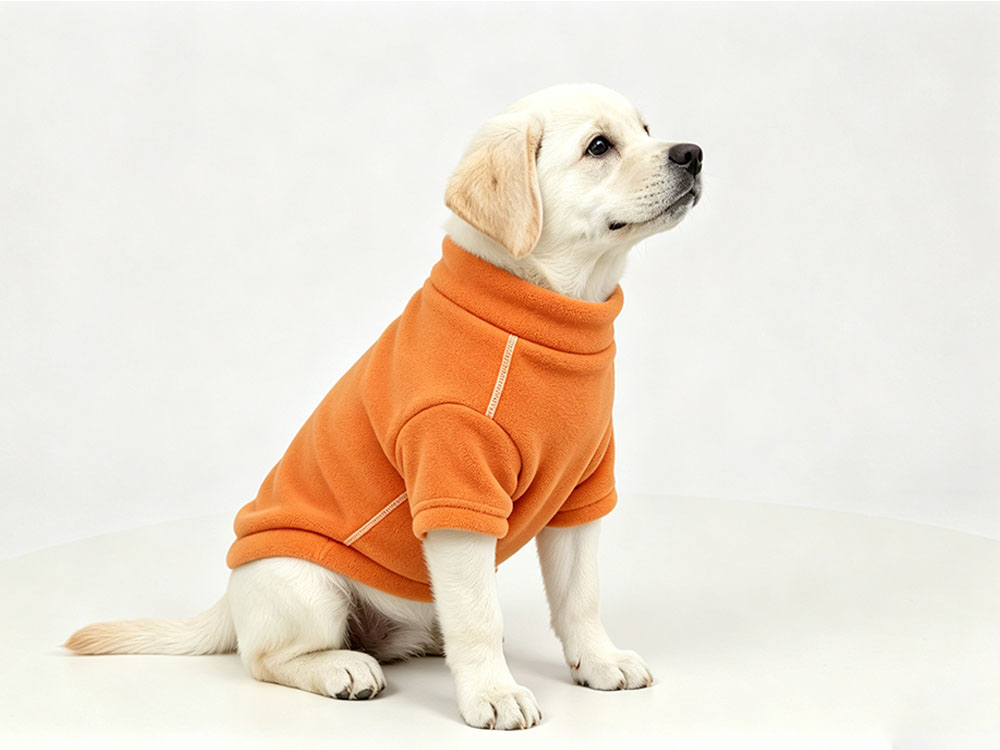Pet dog and cat clothing - Long-sleeved base layer shirts suitable for wearing under outerwear, also for traction.